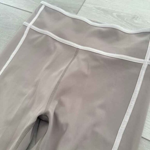 Genuine Vuori Piper BreatheInterlock™ Leggings in Graphite Women’s Size small - Picture 3 of 6